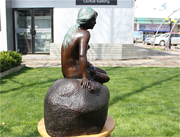 美人魚(yú)銅雕塑.jpg 美人魚(yú)銅雕塑.jpg