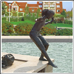 孩子戲水銅像 孩子戲水銅像